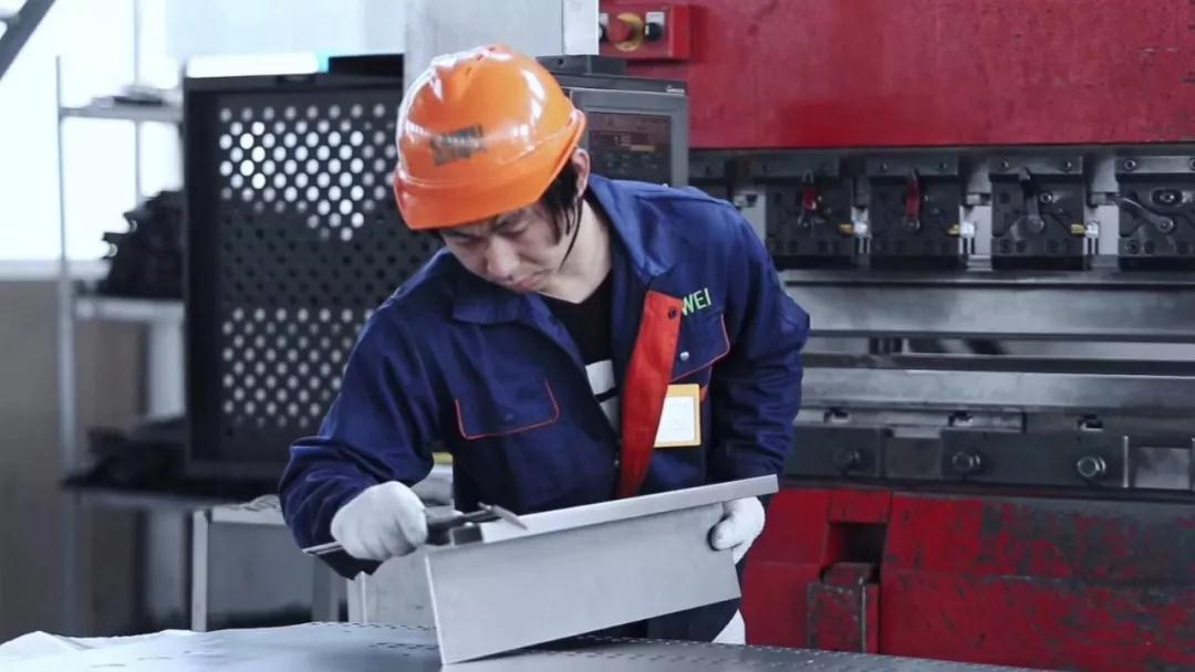 全自動(dòng)點(diǎn)膠機(jī)廠家